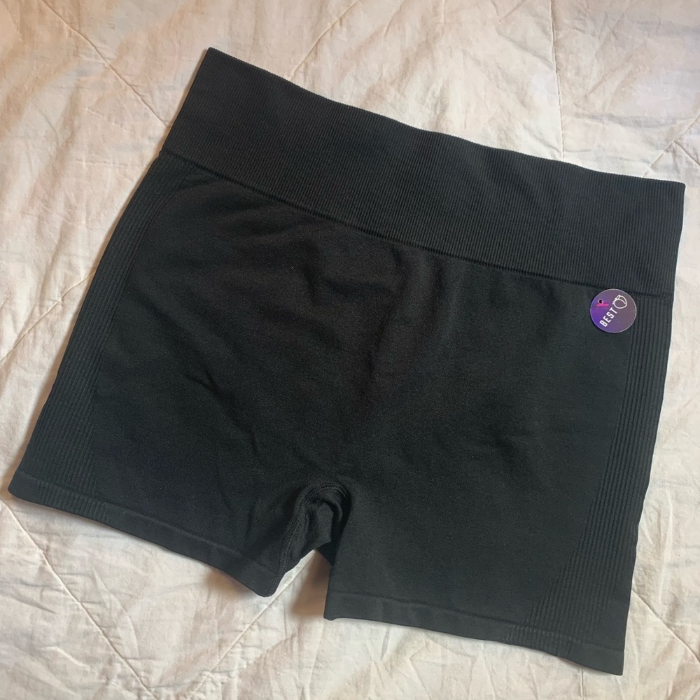VS Seamless Shorts